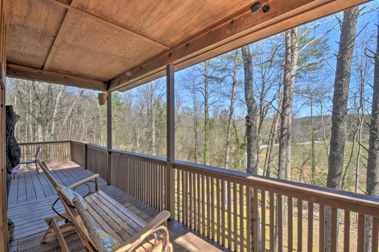 Helen Cabin With Deck And Hot Tub Less Than Half Mi To Main St ภายนอก รูปภาพ