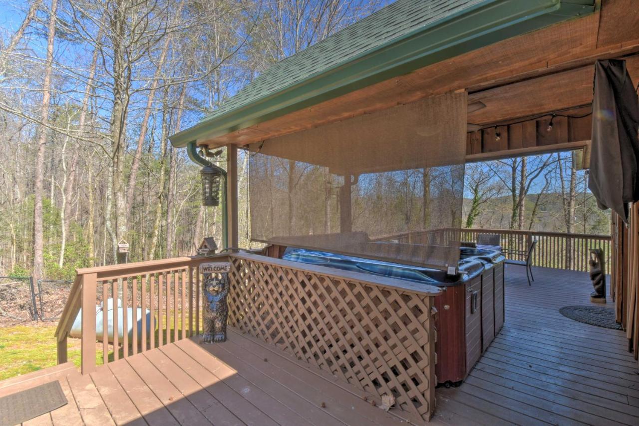 Helen Cabin With Deck And Hot Tub Less Than Half Mi To Main St ภายนอก รูปภาพ